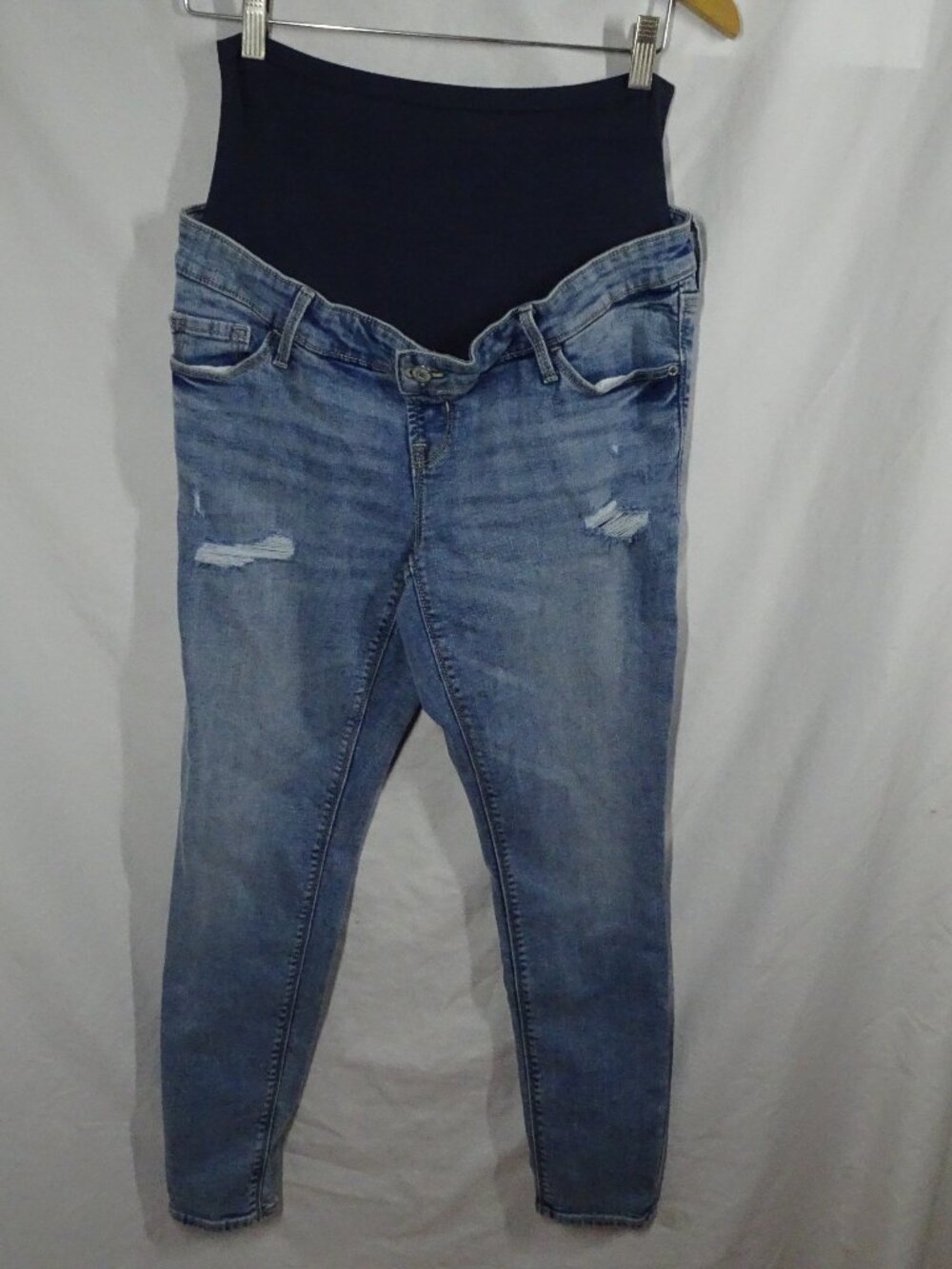 Old Navy Maternity Rockstar Super Skinny Distressed Jeans Size 10